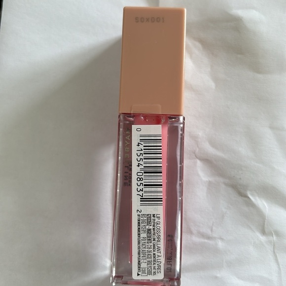 MaybellineLifter Gloss Plumping Lip Gloss with Hyaluronic Acid - 21 Gummy Bear - Picture 4 of 5